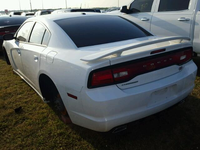 2C3CDXCT6DH672294 - 2013 DODGE CHARGER R/ WHITE photo 3