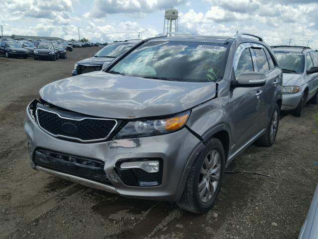 5XYKWDA23CG275262 - 2012 KIA SORENTO SX GRAY photo 2