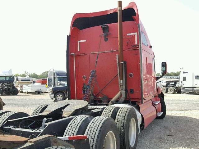 1XKTD69X71J880232 - 2001 KENWORTH CONSTRUCTI RED photo 4