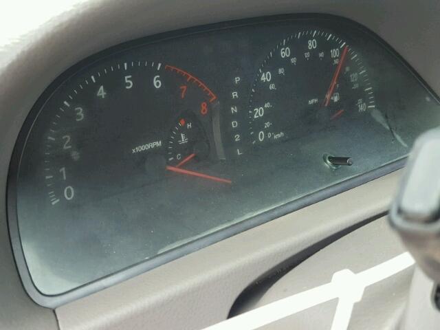 4T1BE32K13U681336 - 2003 TOYOTA CAMRY LE ნაცრისფერი ფოტო 8