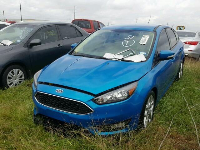 1FADP3K28FL340684 - 2015 FORD FOCUS BLUE photo 2