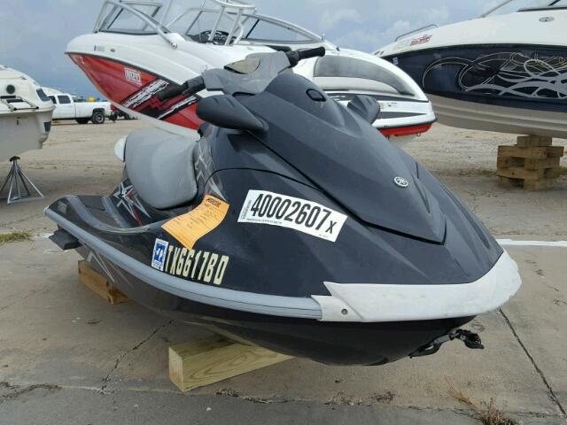 YAMA2052E010 - 2010 YAMAHA VX DELUXE BLACK photo 1