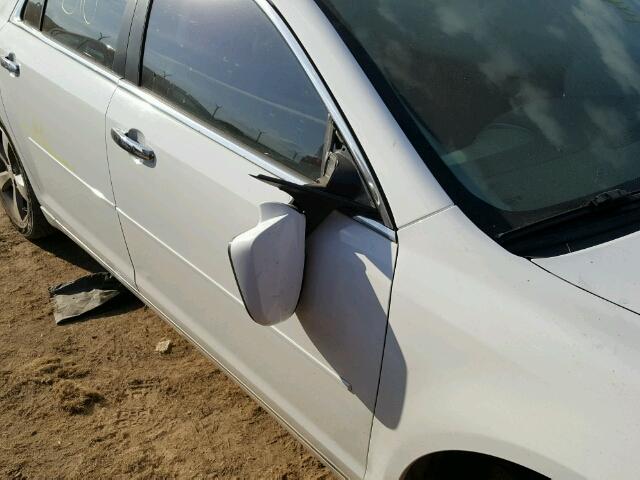 1G1ZC5EU9CF155597 - 2012 CHEVROLET MALIBU WHITE photo 10