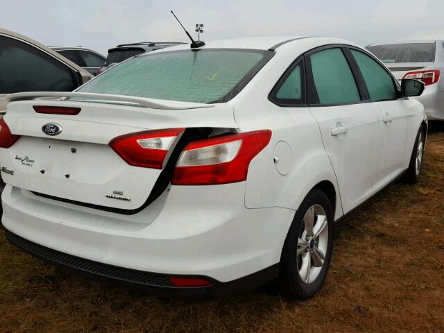 1FADP3F23DL307020 - 2013 FORD FOCUS WHITE photo 4