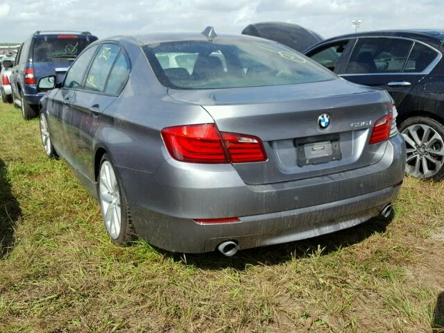 WBAFR7C53CC810643 - 2012 BMW 535 GRAY photo 3