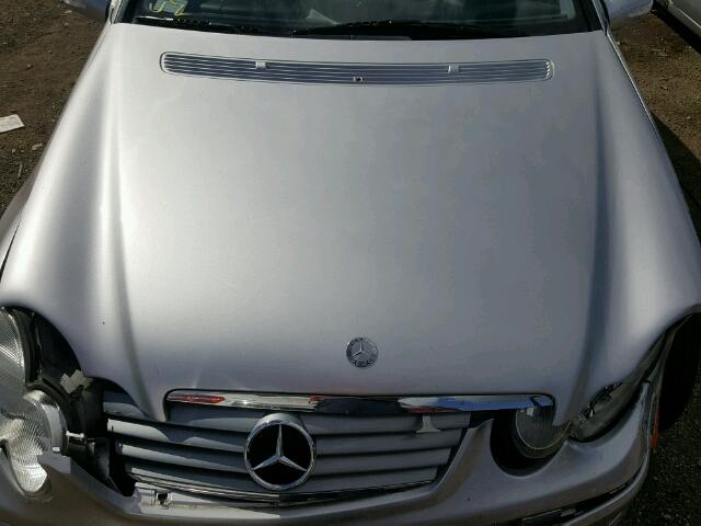 WDBRN47JX2A303555 - 2002 MERCEDES-BENZ C SILVER photo 7