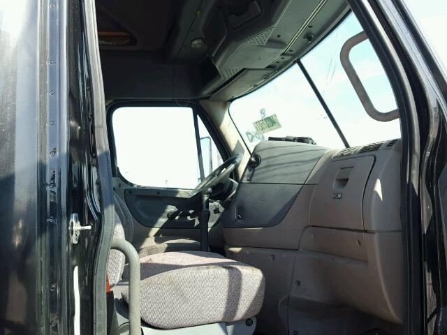 1FUJGLDRXDLBU4116 - 2013 FREIGHTLINER CASCADIA 1 BLACK photo 5