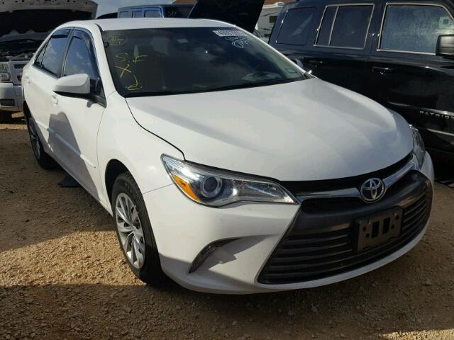 4T1BF1FK4GU164338 - 2016 TOYOTA CAMRY LE WHITE photo 1