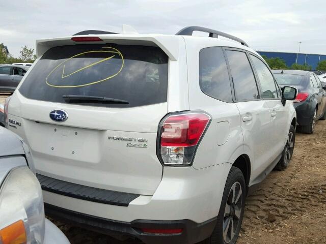 JF2SJAGC3HH479539 - 2017 SUBARU FORESTER WHITE photo 4