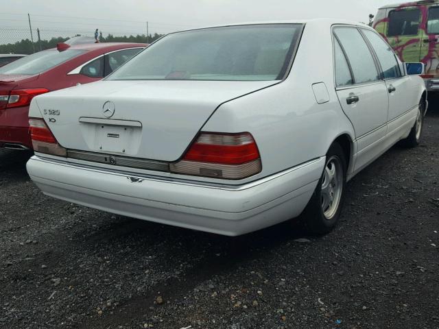 WDBGA33G0VA360911 - 1997 MERCEDES-BENZ S 320 WHITE photo 4