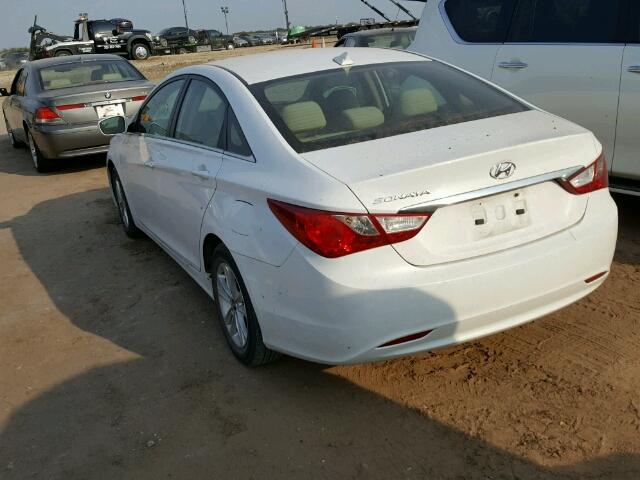 5NPEB4ACXCH498733 - 2012 HYUNDAI SONATA WHITE photo 3