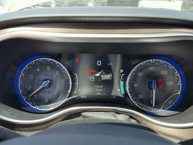 2C4RC1EG0JR130247 - 2018 CHRYSLER PACIFICA T GRAY photo 8