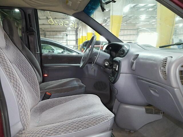 2C4GJ44G8YR761113 - 2000 CHRYSLER GRAND VOYA Bənövşəyi foto 5