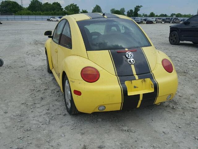 3VWCA21C1YM462099 - 2000 VOLKSWAGEN NEW BEETLE 黄色 照片 3