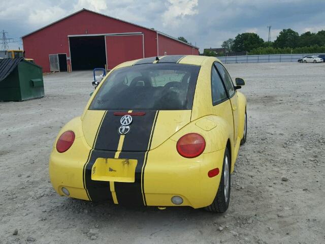 3VWCA21C1YM462099 - 2000 VOLKSWAGEN NEW BEETLE YELLOW photo 4