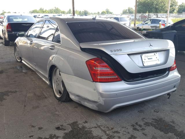 WDDNG71X67A104458 - 2007 MERCEDES-BENZ S 550 SILVER photo 3