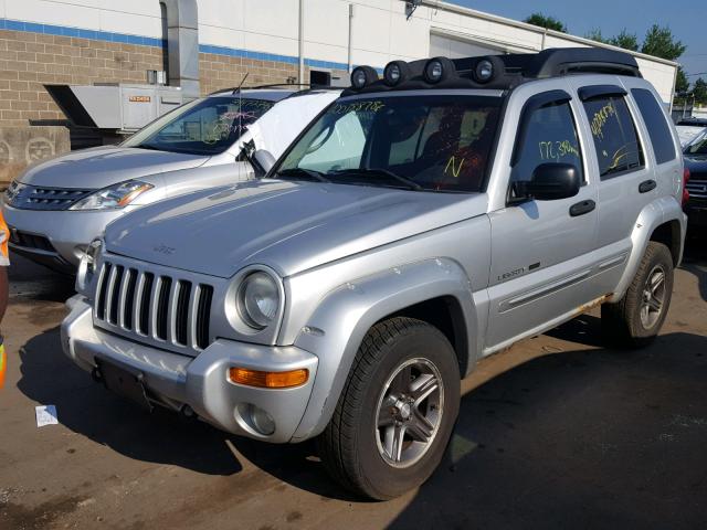 1J4GL38K43W686889 - 2003 JEEP LIBERTY RE SILVER photo 2