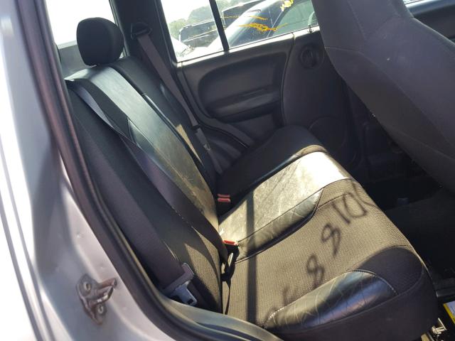 1J4GL38K43W686889 - 2003 JEEP LIBERTY RE SILVER photo 6