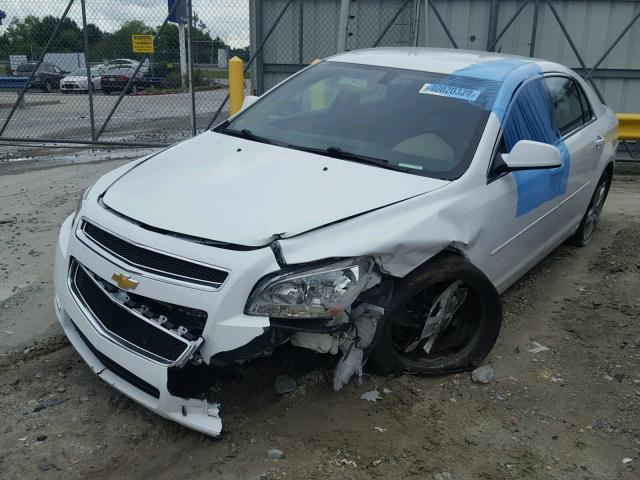 1G1ZC5EB7AF243138 - 2010 CHEVROLET MALIBU 1LT WHITE photo 2