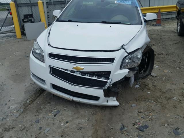 1G1ZC5EB7AF243138 - 2010 CHEVROLET MALIBU 1LT WHITE photo 9