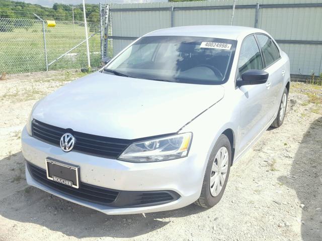 3VW1K7AJ2EM331159 - 2014 VOLKSWAGEN JETTA BASE SILVER photo 2