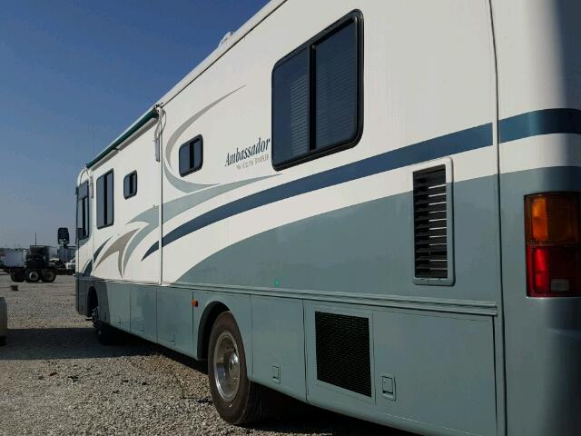 1RF120412Y2010233 - 2000 ROADMASTER RAIL DYANASTER თეთრი ფოტო 3