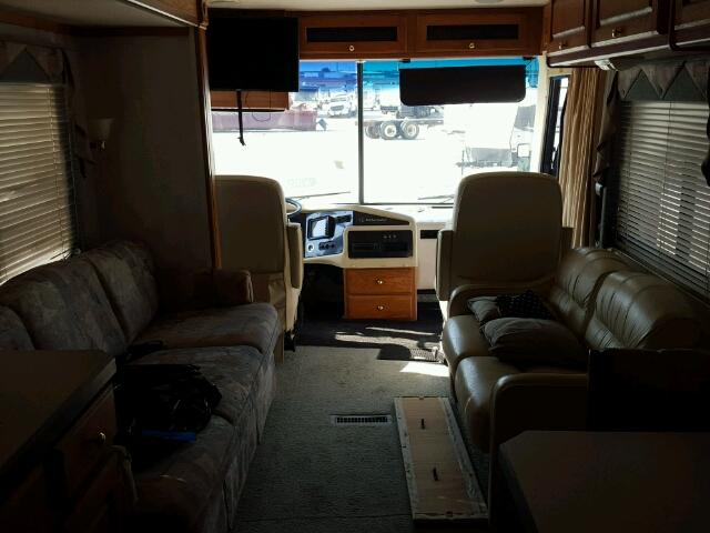 1RF120412Y2010233 - 2000 ROADMASTER RAIL DYANASTER თეთრი ფოტო 5