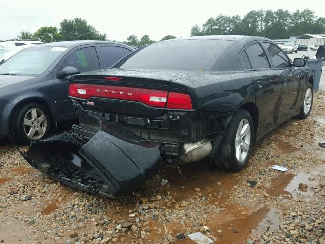 2C3CDXBG4EH366605 - 2014 DODGE CHARGER SE BLACK photo 4