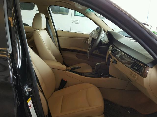 WBAVB175X6NK34064 - 2006 BMW 325 I AUTO BLACK photo 5