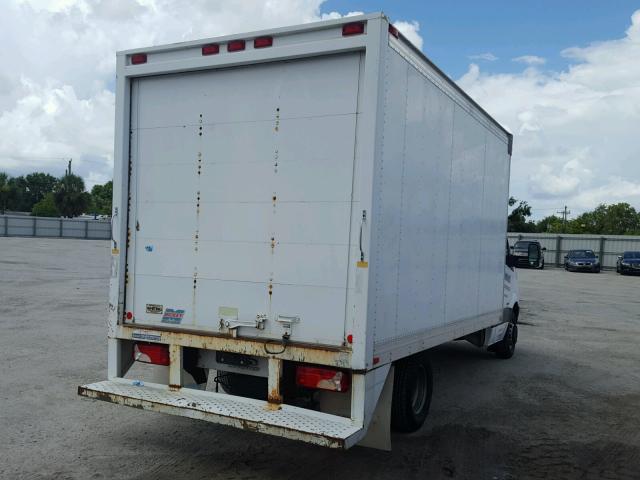 WDPPF445089365045 - 2008 FREIGHTLINER SPRINTER WHITE photo 4