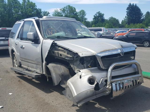 5LMFU28R74LJ40458 - 2004 LINCOLN NAVIGATOR ვერცხლისფერი ფოტო 1