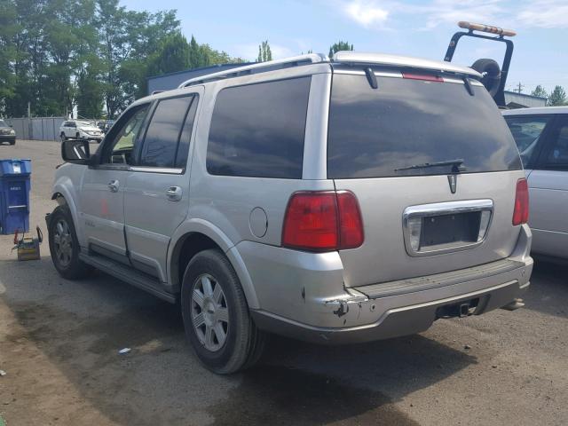 5LMFU28R74LJ40458 - 2004 LINCOLN NAVIGATOR ვერცხლისფერი ფოტო 3