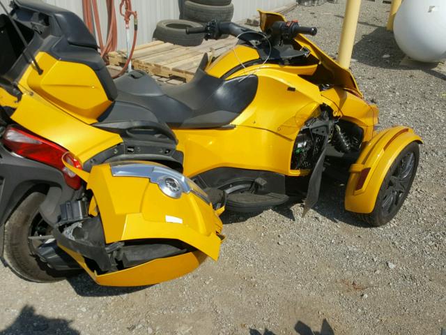 2BXNBDD12EV007627 - 2014 CAN-AM SPYDER ROA YELLOW photo 9