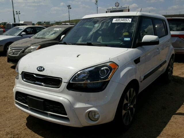 KNDJT2A68D7592769 - 2013 KIA SOUL +/!/S WHITE photo 2