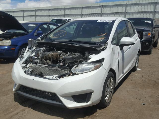 3HGGK5H57FM773383 - 2015 HONDA FIT LX WHITE photo 2