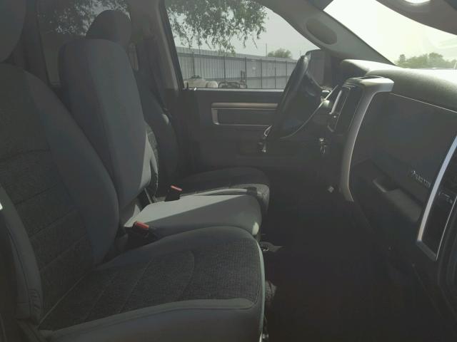 1C6RR7GT1GS221814 - 2016 RAM 1500 SLT შავი ფოტო 5