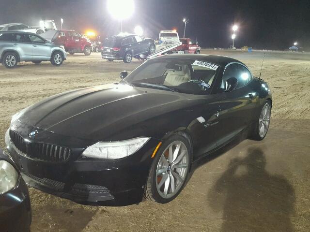 WBALM7C56BE383348 - 2011 BMW Z4 SDRIVE3 BLACK photo 2