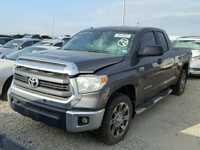 5TFRY5F16EX156491 - 2014 TOYOTA TUNDRA DOU BLUE photo 2