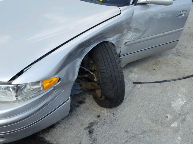 2G4WB52K641310594 - 2004 BUICK REGAL LS 银色 照片 9