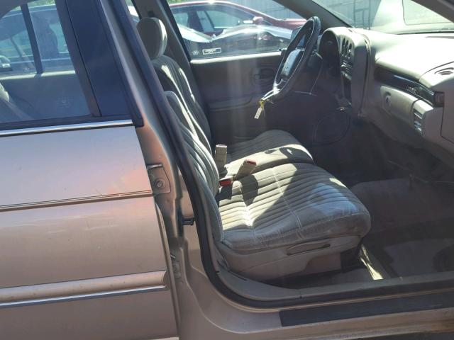 2G1WL52M9W9222333 - 1998 CHEVROLET LUMINA BAS ოქროსფერი ფოტო 5