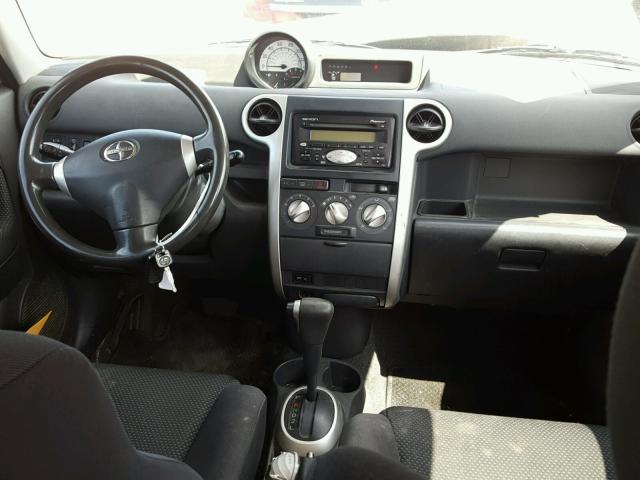 JTLKT324050197698 - 2005 TOYOTA SCION XB Ақ фото 9