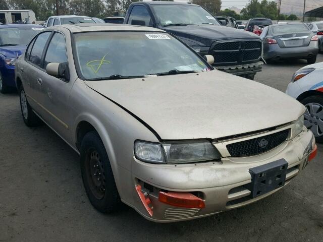 JN1CA21D5ST066328 - 1995 NISSAN MAXIMA GLE GOLD photo 1