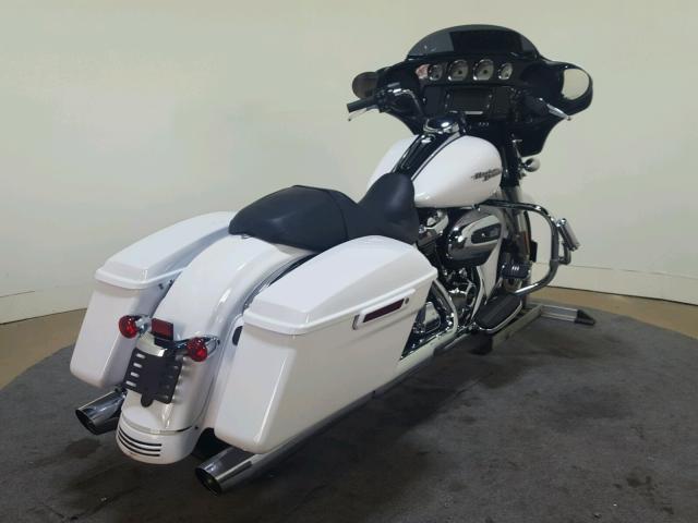 1HD1KRC17HB681201 - 2017 HARLEY-DAVIDSON FLHXS WHITE photo 8