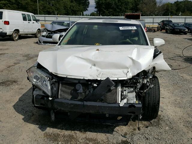 4T1BK3DB9BU409993 - 2011 TOYOTA AVALON BAS WHITE photo 9