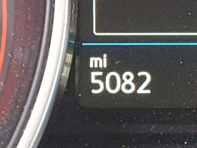 3VV2B7AX8JM028247 - 2018 VOLKSWAGEN TIGUAN SE Білий фото 8