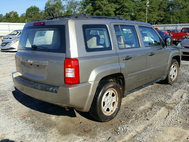 1J8FT28027D358360 - 2007 JEEP PATRIOT SP GOLD photo 4