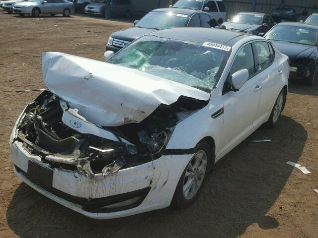 5XXGN4A74DG218241 - 2013 KIA OPTIMA WHITE photo 2