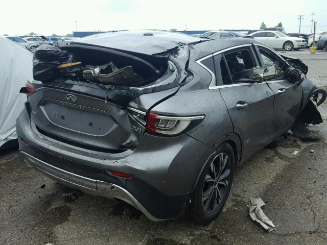 SJKCH5CR0HA027179 - 2017 INFINITI QX30 BASE GRAY photo 4