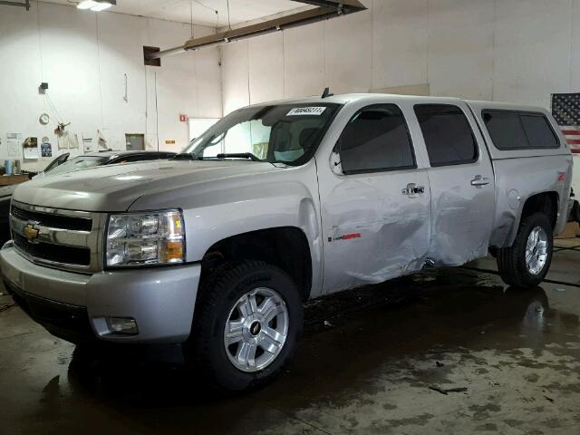 3GCEK13Y68G257419 - 2008 CHEVROLET SILVERADO SILVER photo 2