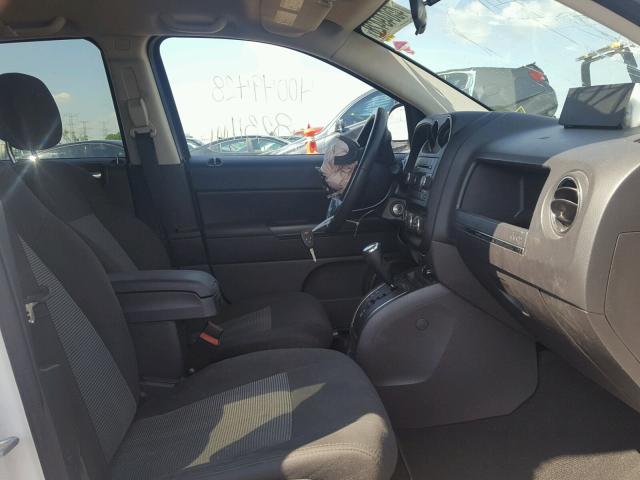 1J4NT1FB1BD236318 - 2011 JEEP COMPASS SP WHITE photo 5